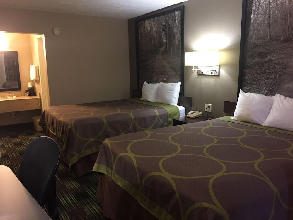 Super 8 By Wyndham Jackson Motel Bagian luar foto