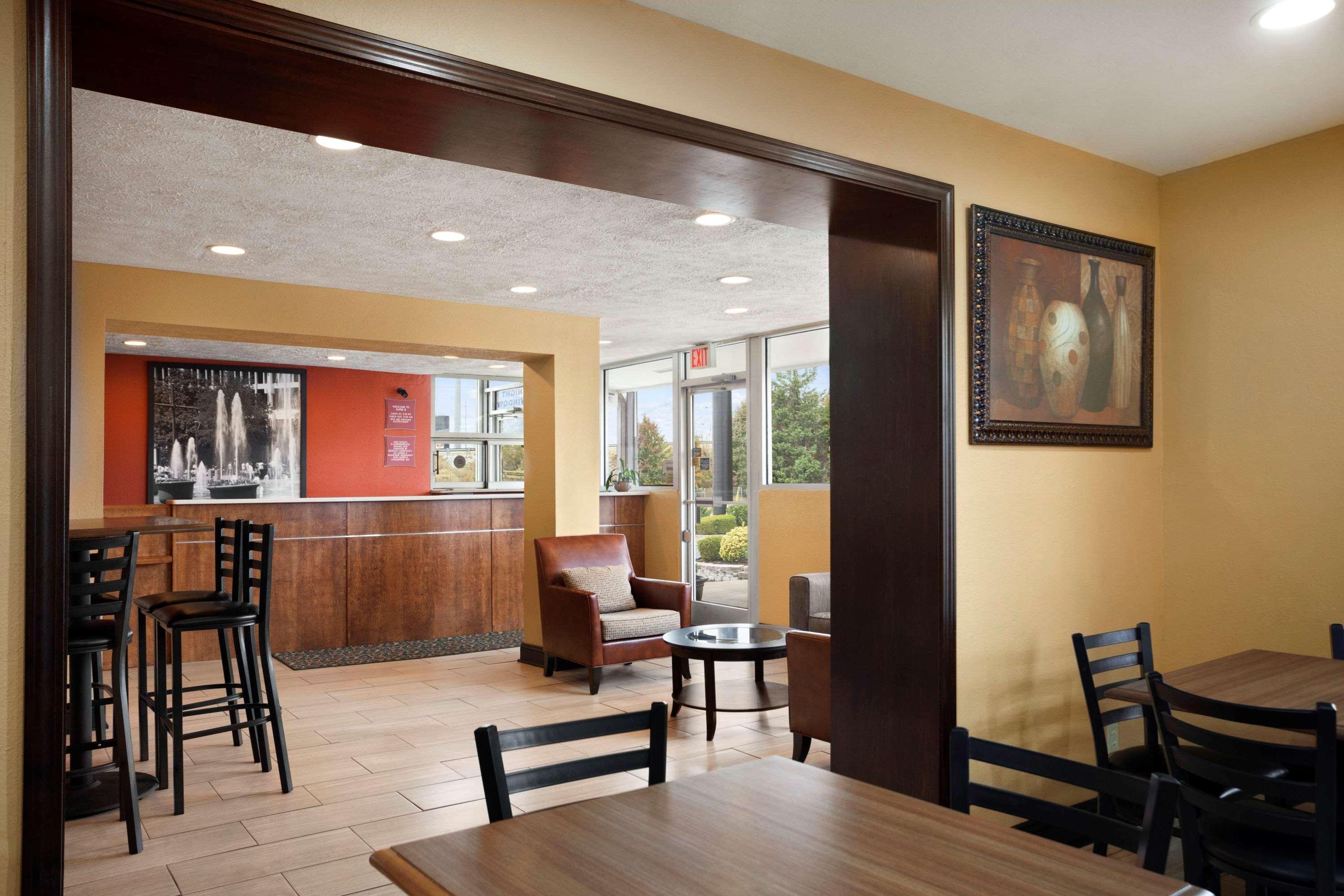 Super 8 By Wyndham Jackson Motel Bagian luar foto