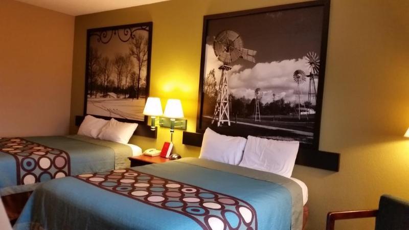 Super 8 By Wyndham Jackson Motel Bagian luar foto