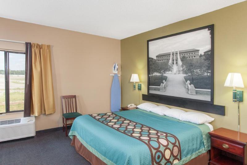 Super 8 By Wyndham Jackson Motel Bagian luar foto