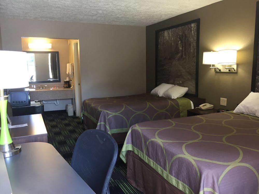 Super 8 By Wyndham Jackson Motel Bagian luar foto